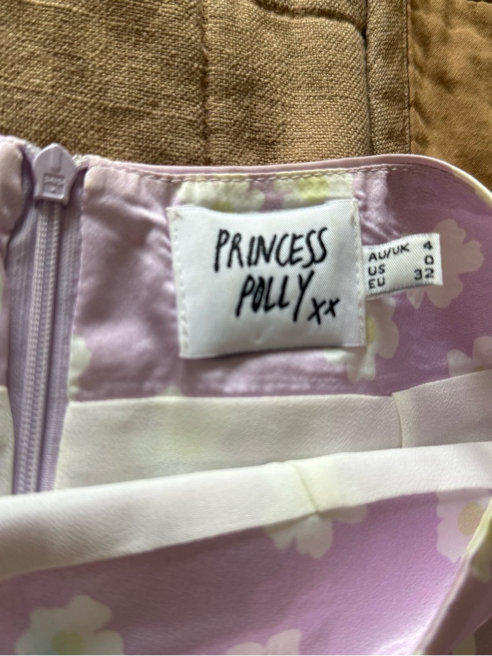 Mini skirt - Picture 3 of 6